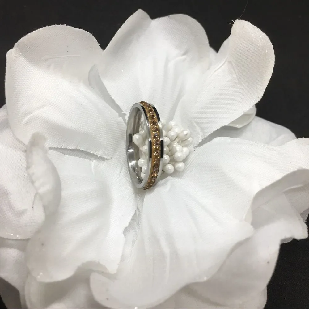 Crystal/stainless stacking ring